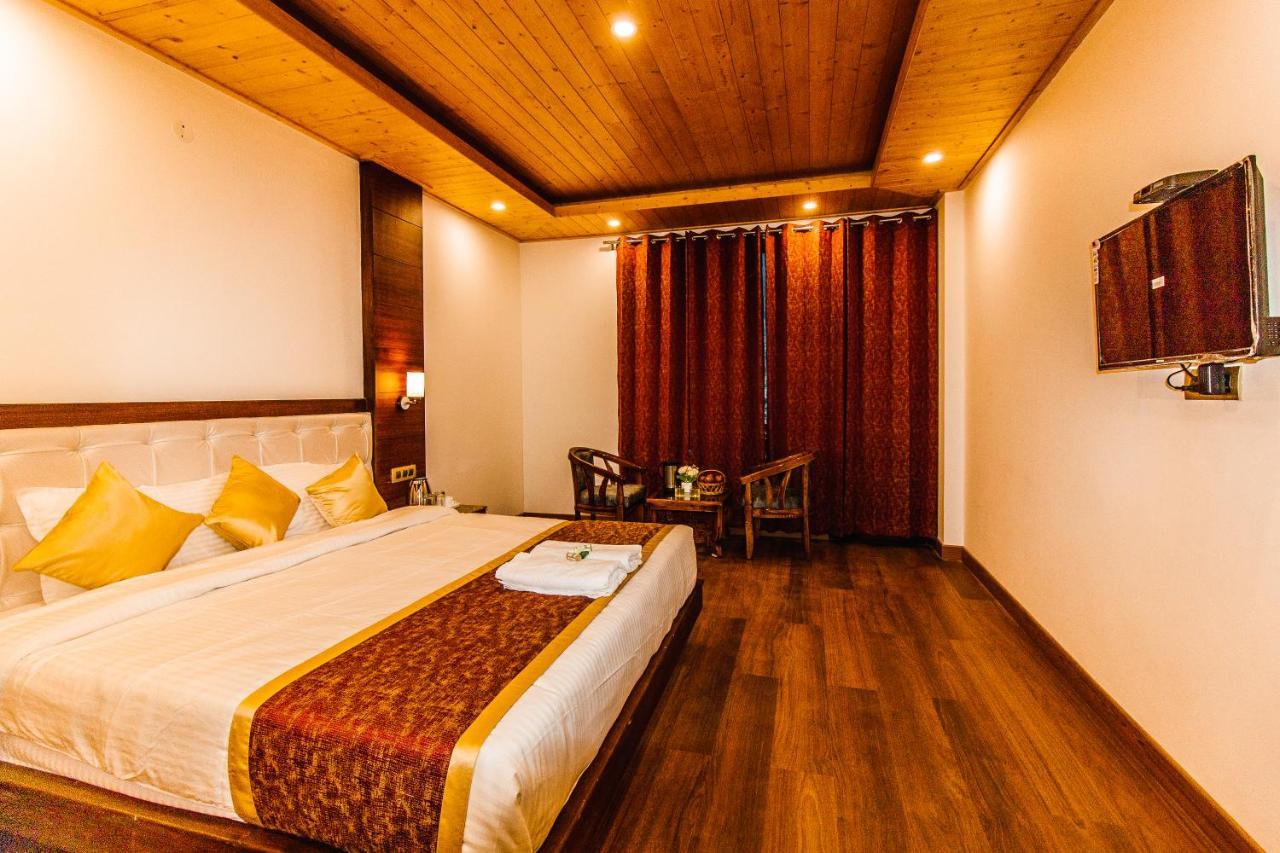 Misty Mountain Manali Hotel Buitenkant foto